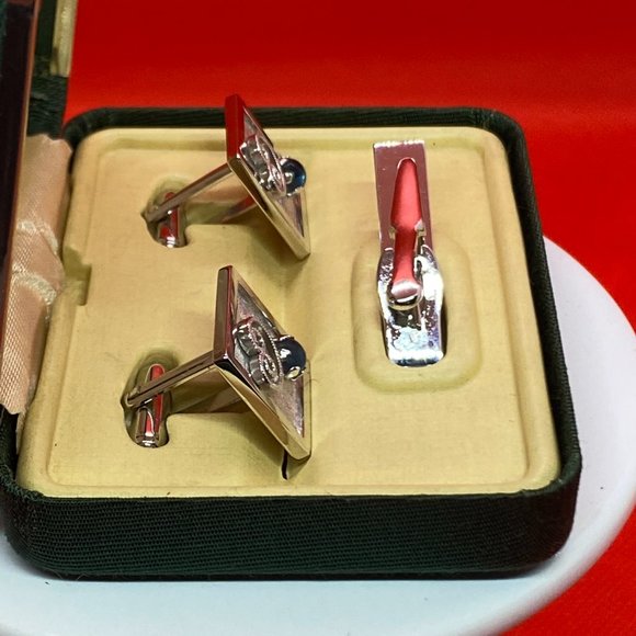 SHIELDS FIFTH AVENUE Vintage Cufflinks and Tie Clip Set Silver Blue Stone - Picture 5 of 5